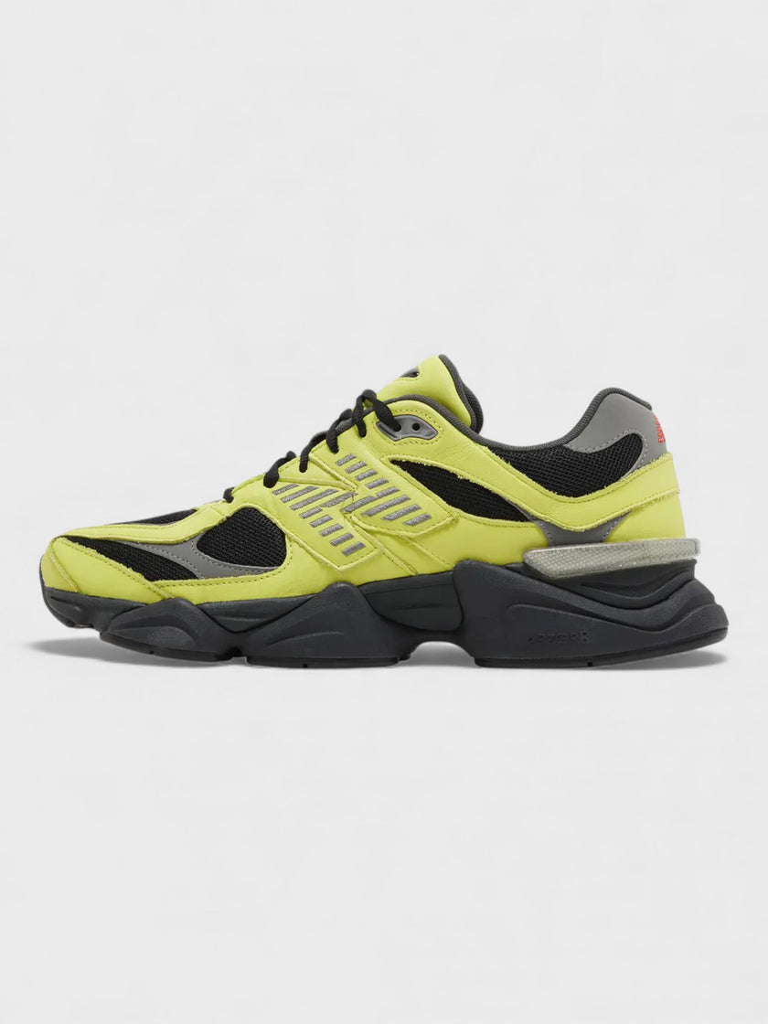 New Balance 9060 Tea Tree