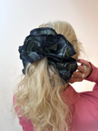 Organic Linen green check scrunchie – Azaria | No More Nobody