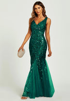 Sequin Leaf Detailed V Neck Bridesmaid Maxi Dress In Green