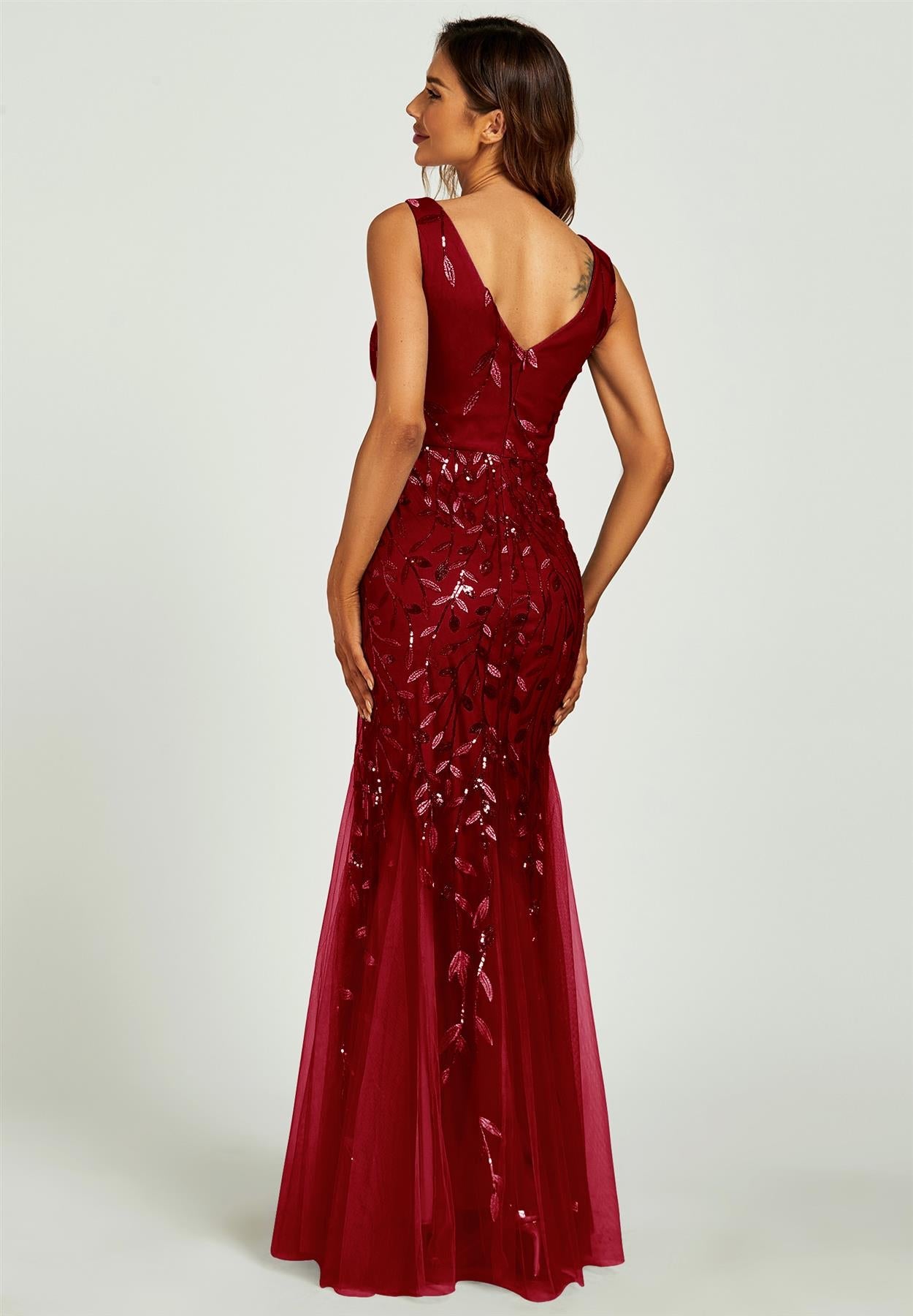 Sequin Leaf Detailed V Neck Bridesmaid Maxi Dress In Wine