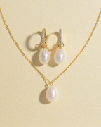 Large Pearl Pendant Necklace in 18k Gold Vermeil