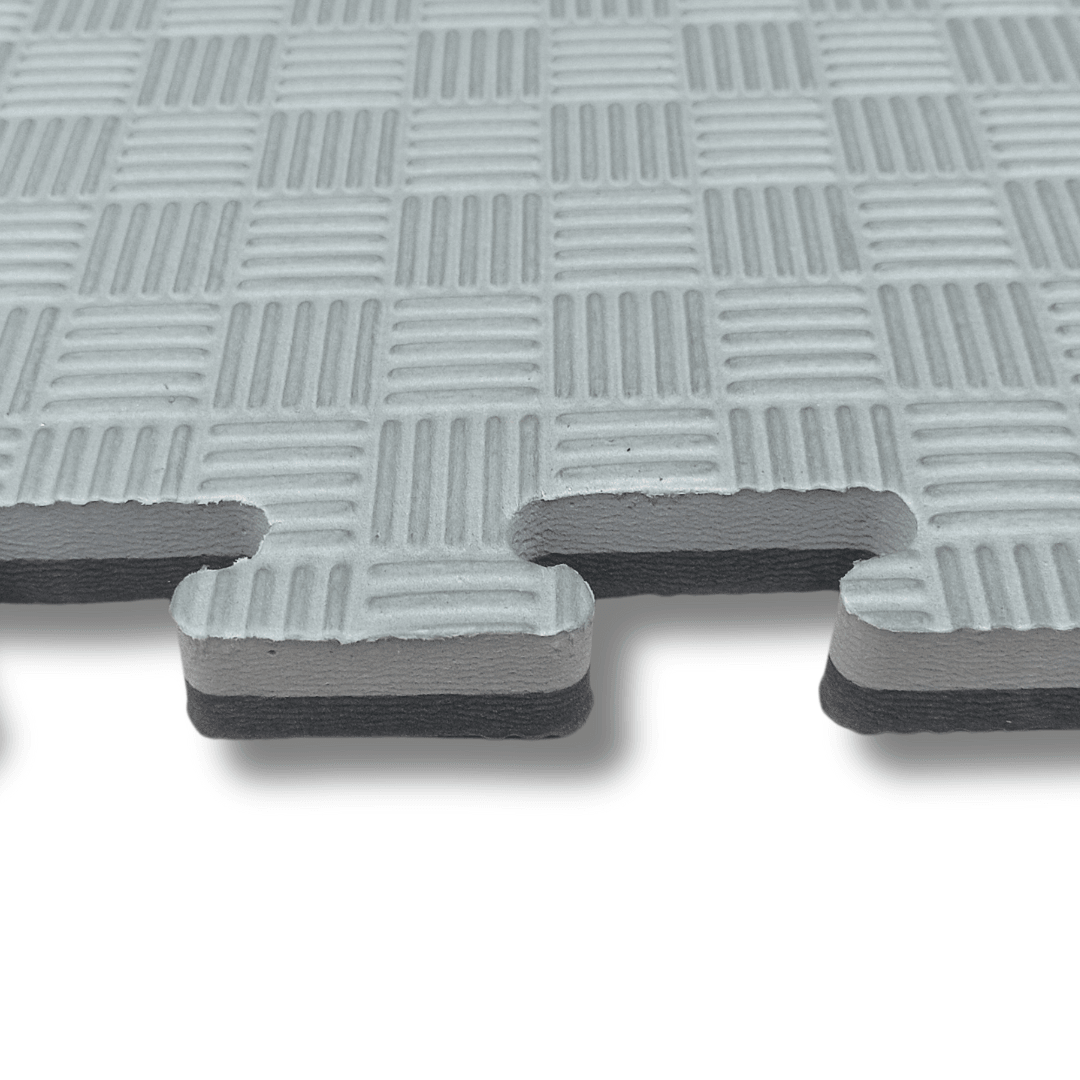 Reversible MMA Interlocking Mats