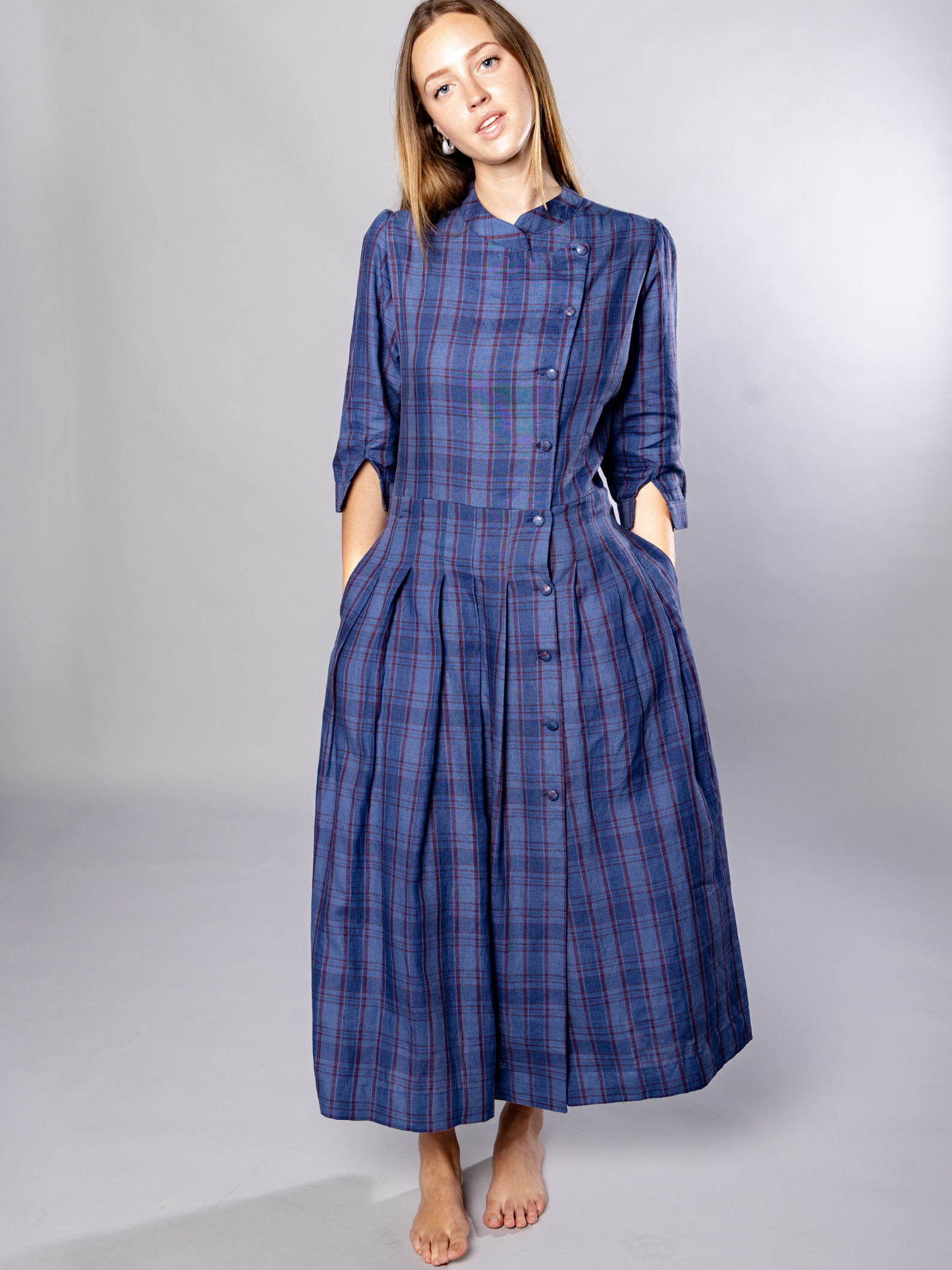 Button Midi dress with pockets Organic Navy Check Linen  – Talitha | No More Nobody