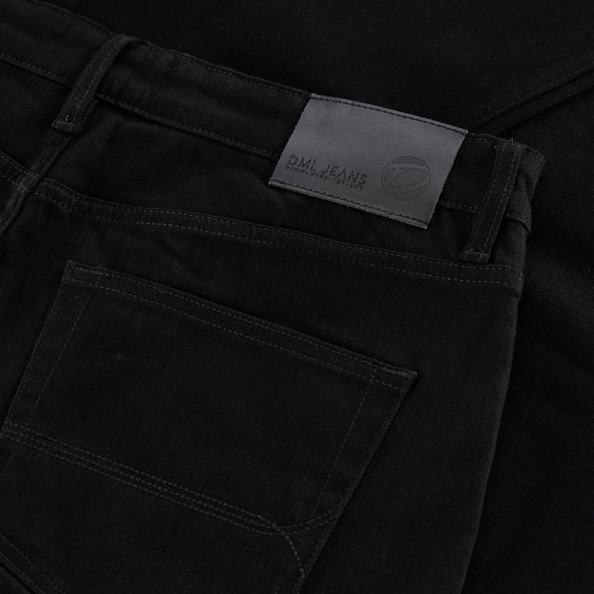 Alaska straight fit Jeans In Deep Black