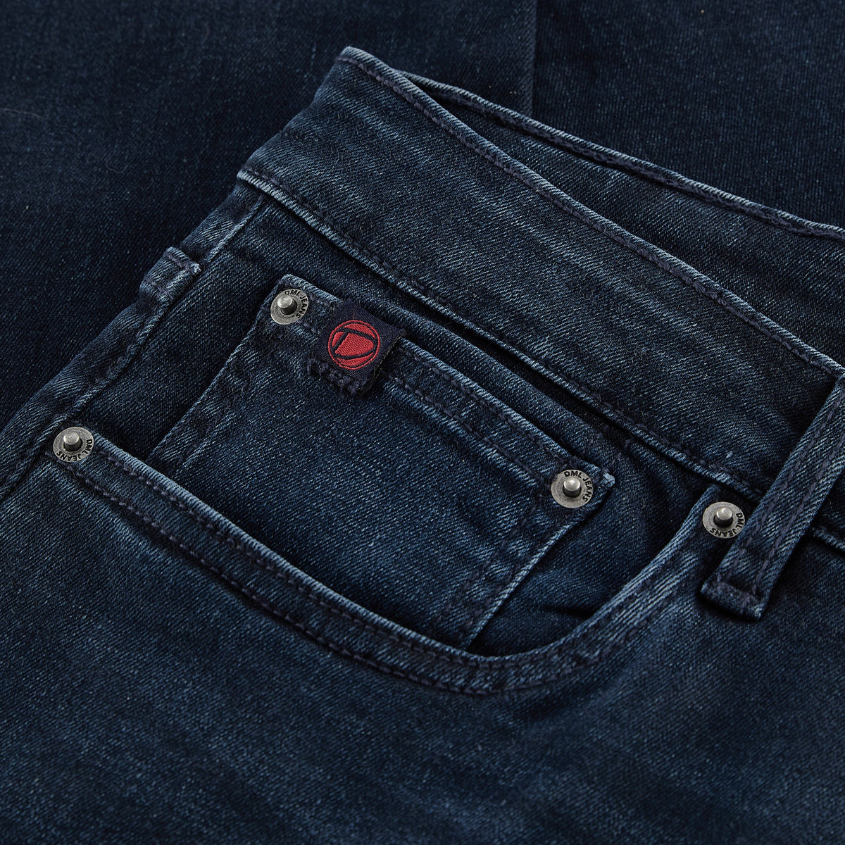 Alaska straight fit Jeans In Ink Blue