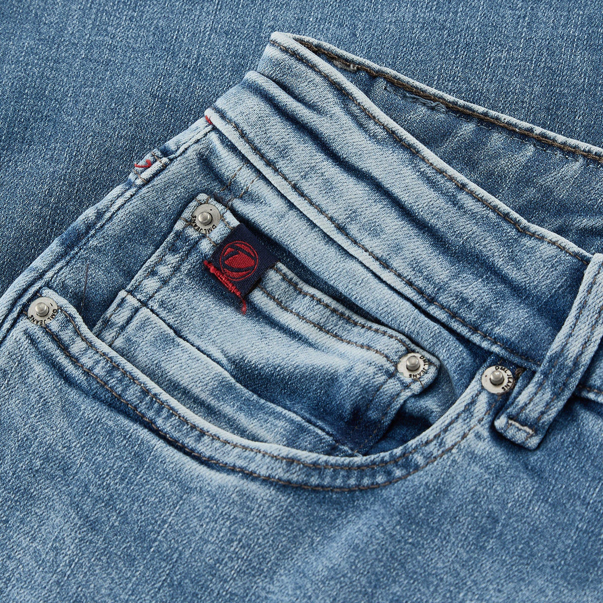Dakota Slim Fit Jeans In Light Blue