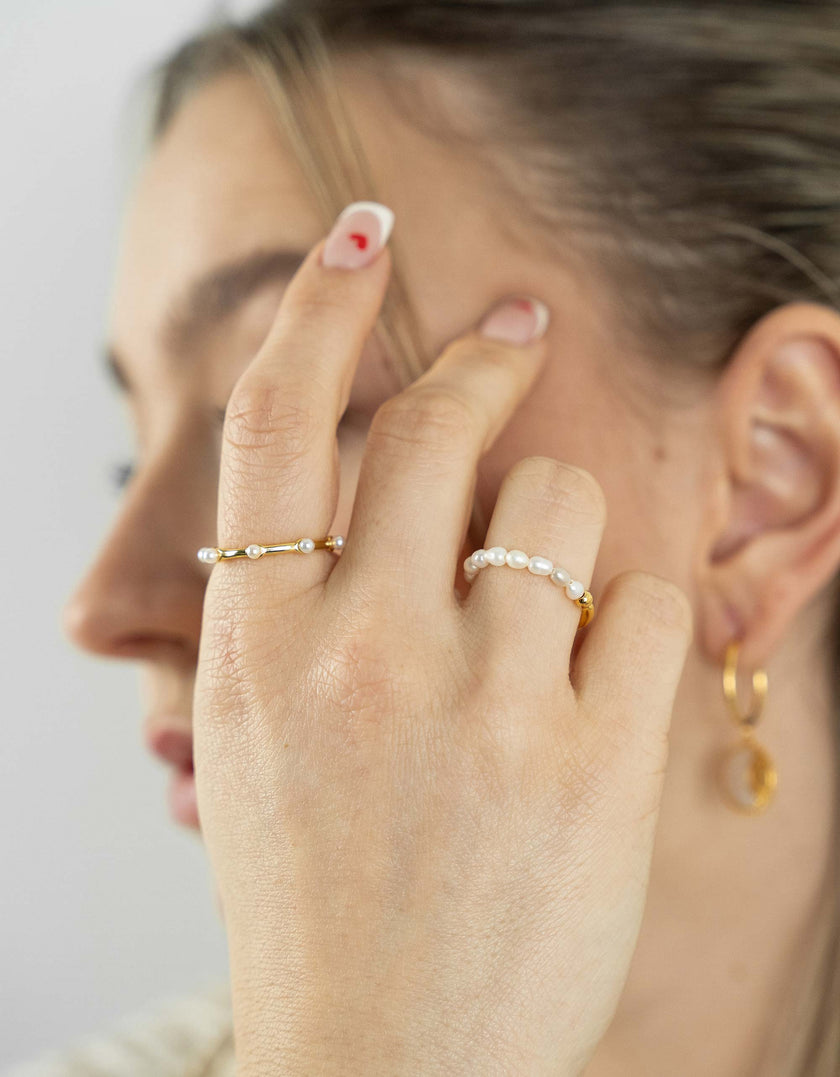 Dot Pearl Ring