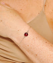 ESSENTIALS Bracelet à maillons chaîne en ambre cerise