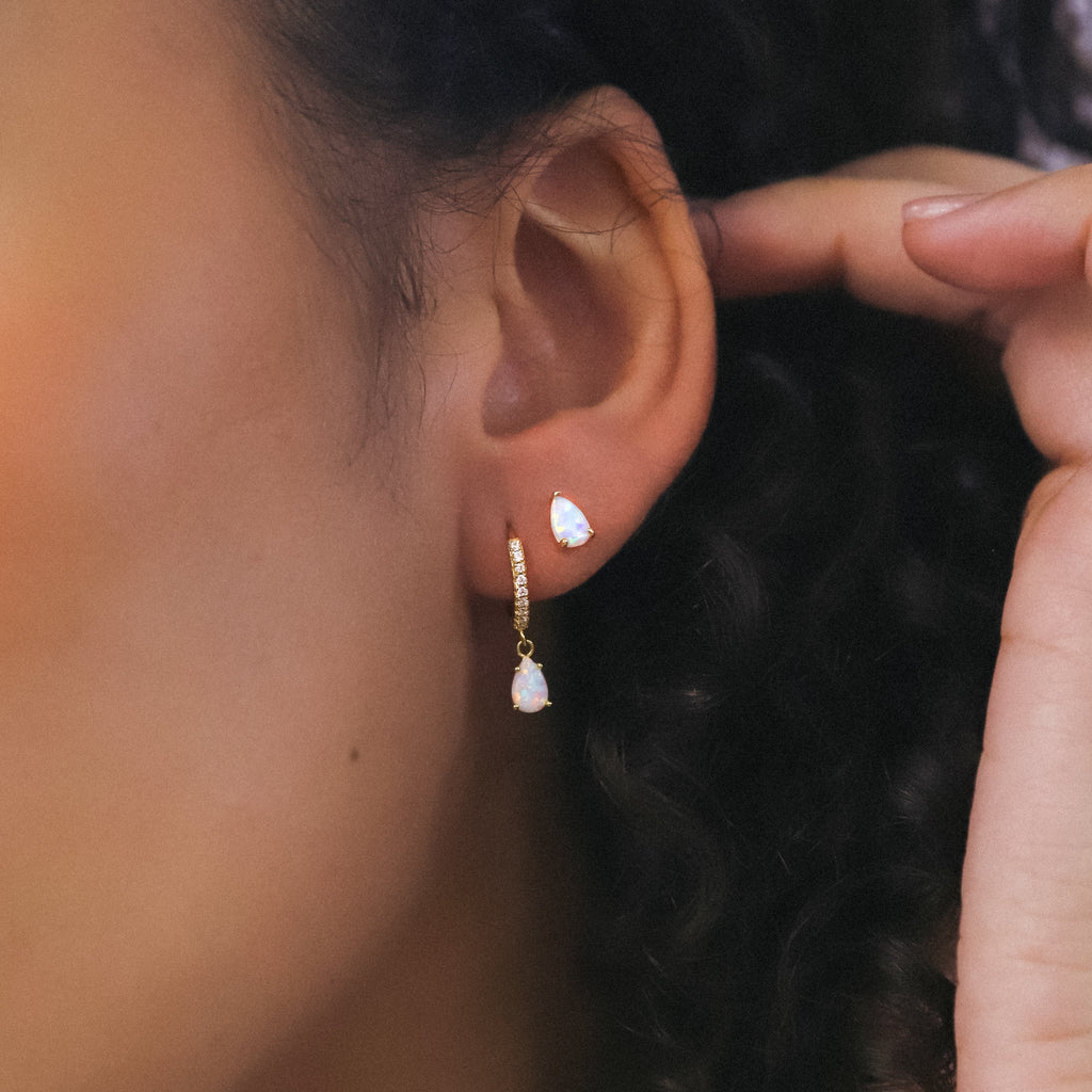 Boucles d'oreilles créoles Eva Opal Charm Drop | Plaqué or 18 carats