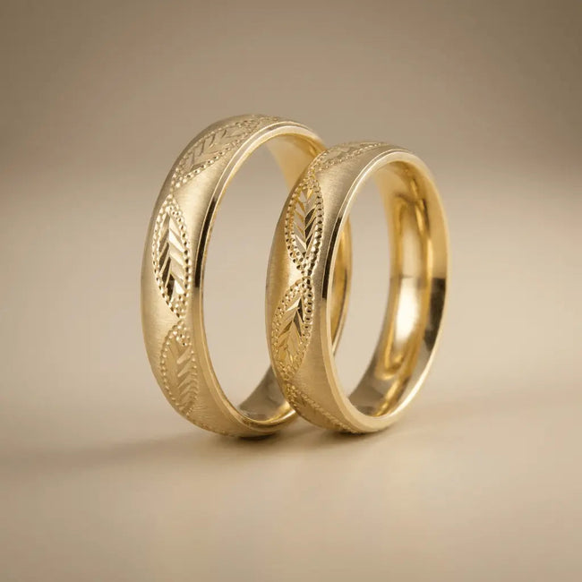 5mm Gold Wedding Band – Engraved Classic – 9ct/14ct/18ct Gold