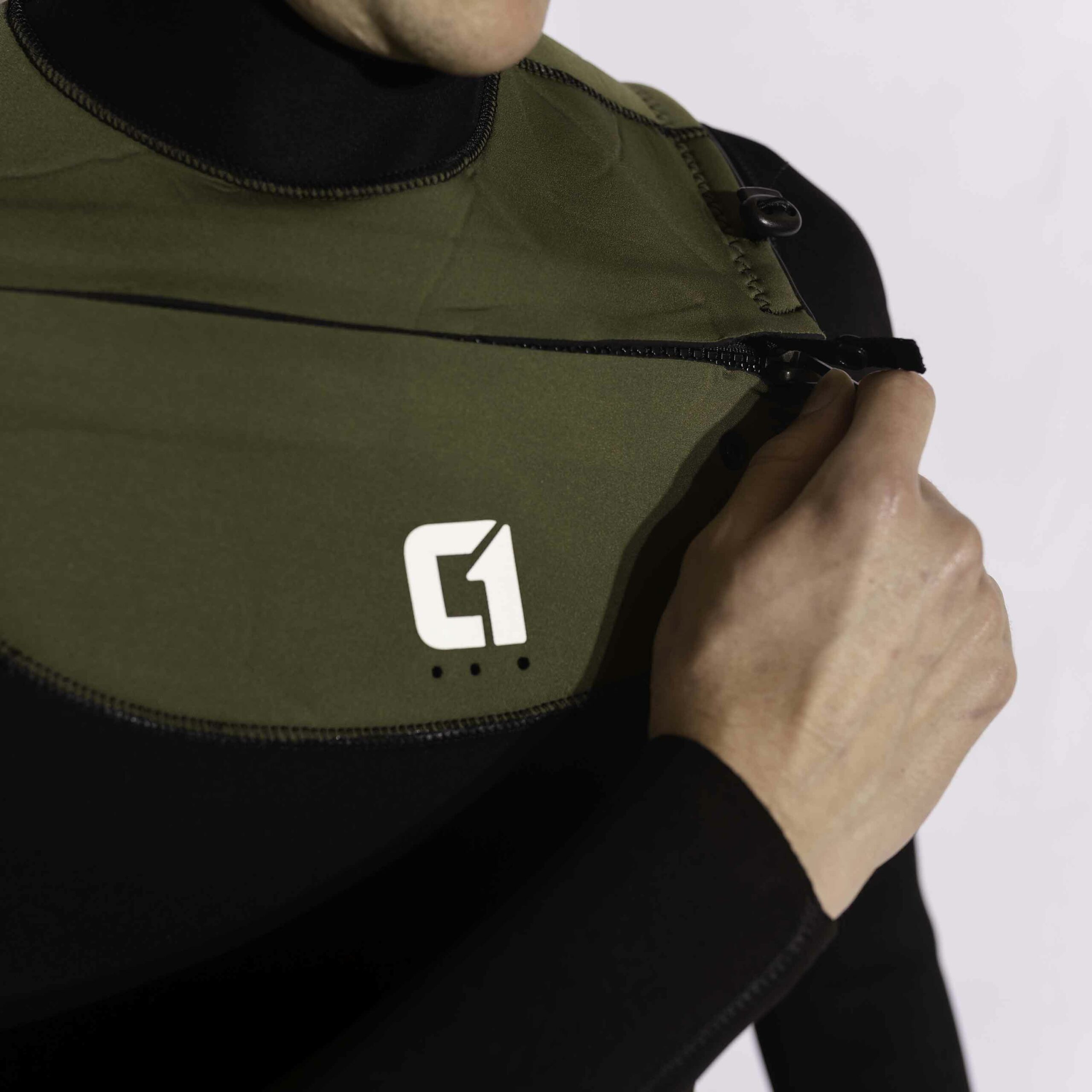 Mens 5/4mm Winter Wetsuit ICON GBS Chest Zip