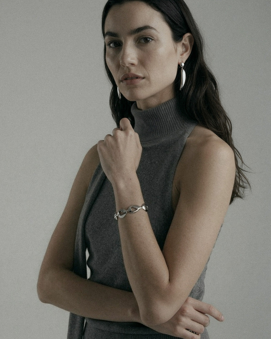 Pulsera esculpida Élan de plata de ley