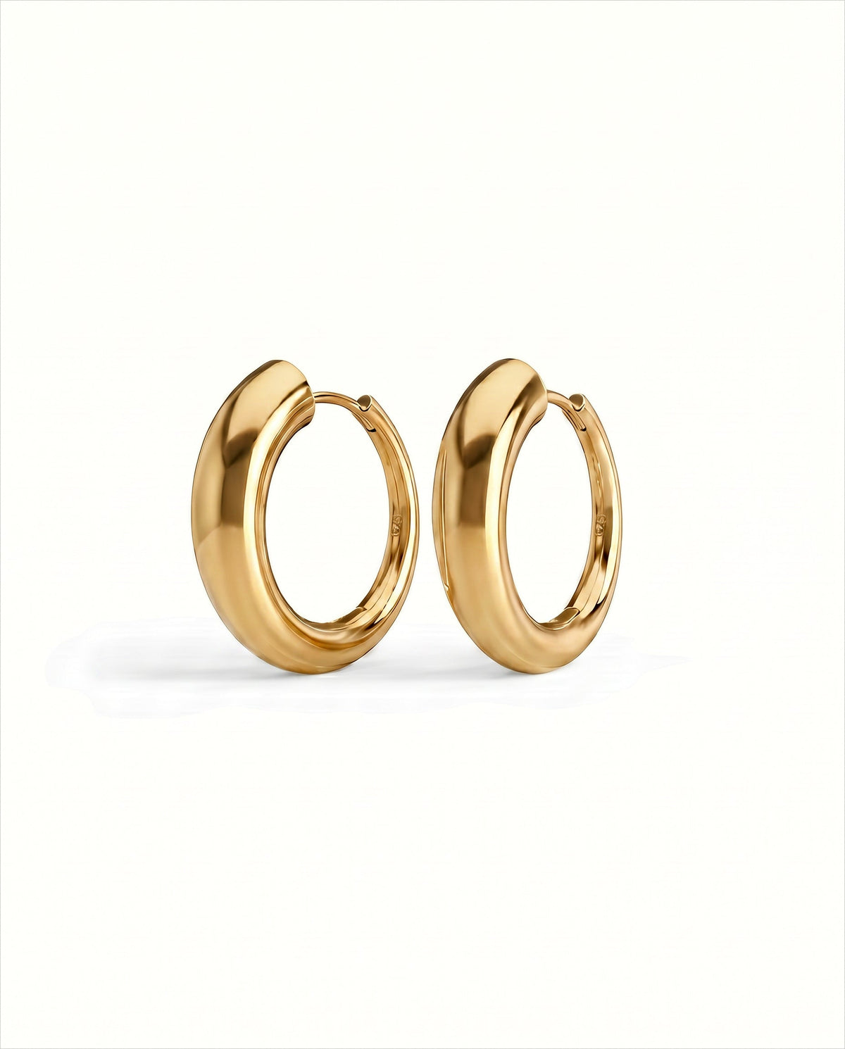 Nia Large Hoops | Gold Vermeil