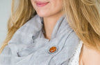 Broche ovale classique en ambre encadré