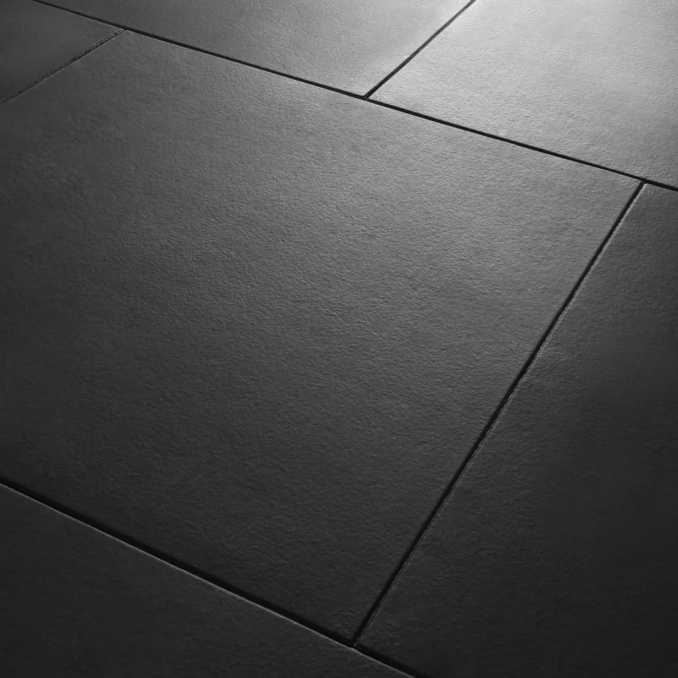 20mm Onyx EPDM Rubber Gym Tiles