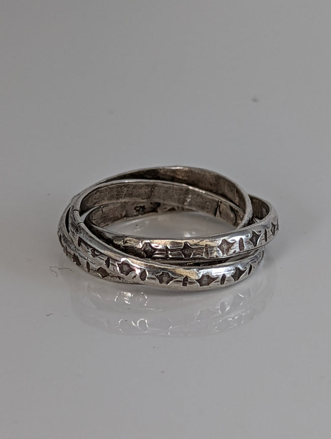 925 Silver Interlinking Bands Ring – Handmade Equestrian Jewellery by Silver Steed
