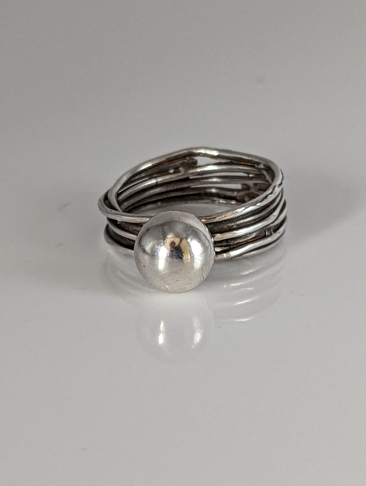 Silver Steed Silver Wired band with large Silver Ball