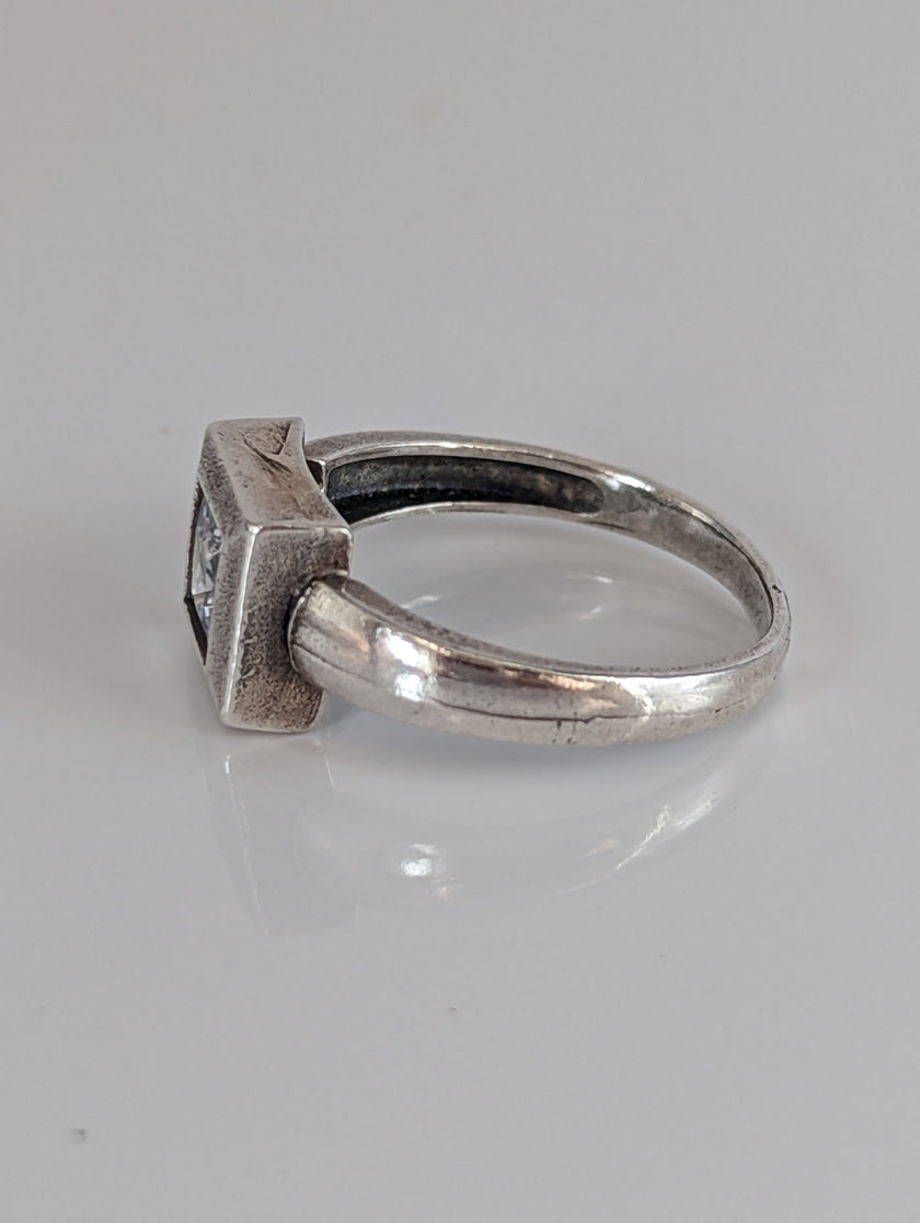 Silver Steed Silver Zirconia Square Ring