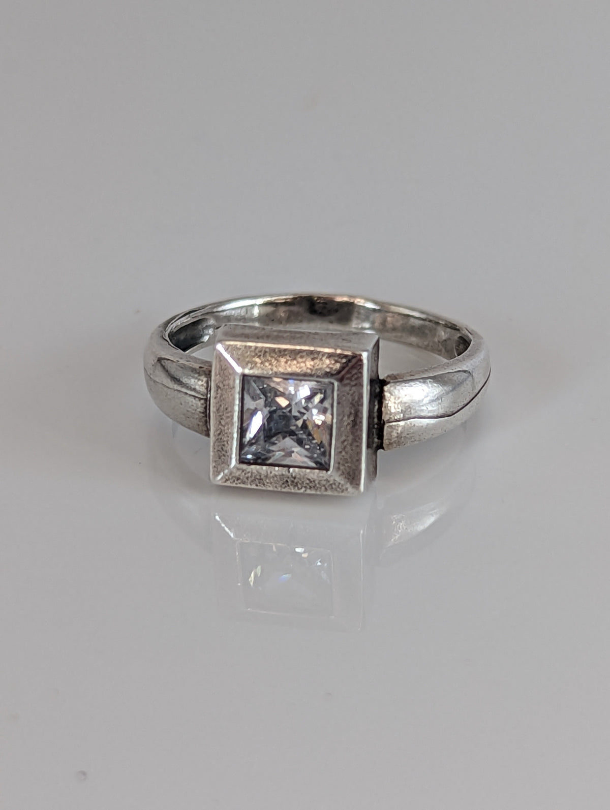 Silver Steed Silver Zirconia Square Ring