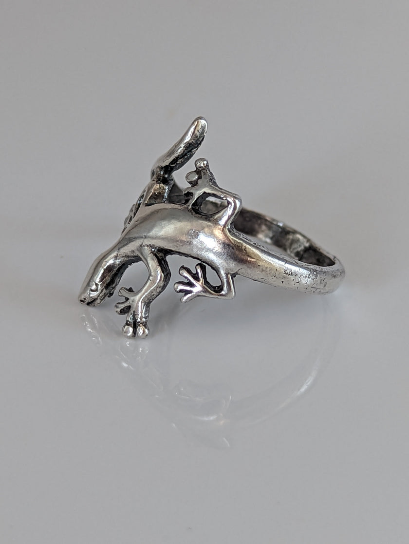 Anillo de Lagarto Corcel Plateado