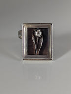 Silver Steed Large Unique Rose in a Frame Silver Ring