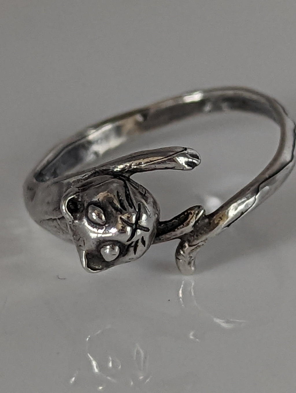 Silver Steed Jumping Cat Silver Ring