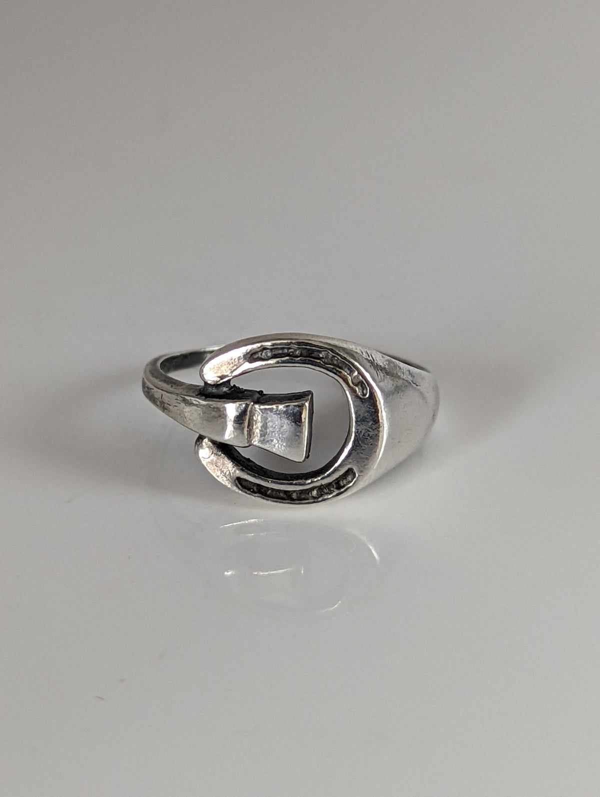 925 Silver Horseshoe Ring – Equestrian Symbol & Gift for Him or Her