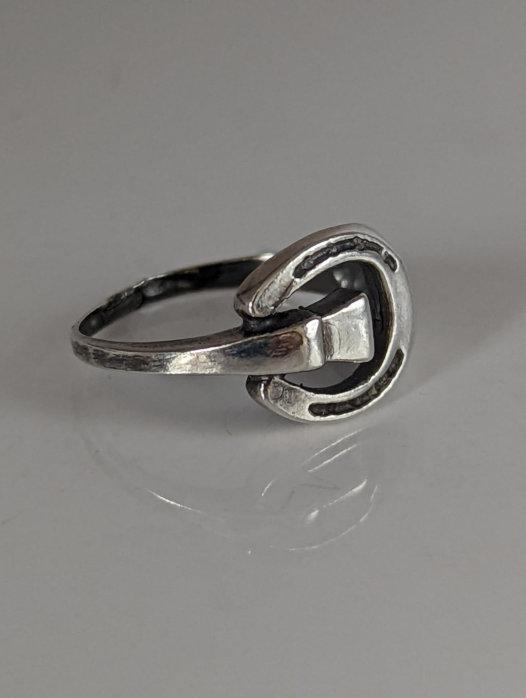925 Silver Horseshoe Ring – Equestrian Symbol & Gift for Him or Her