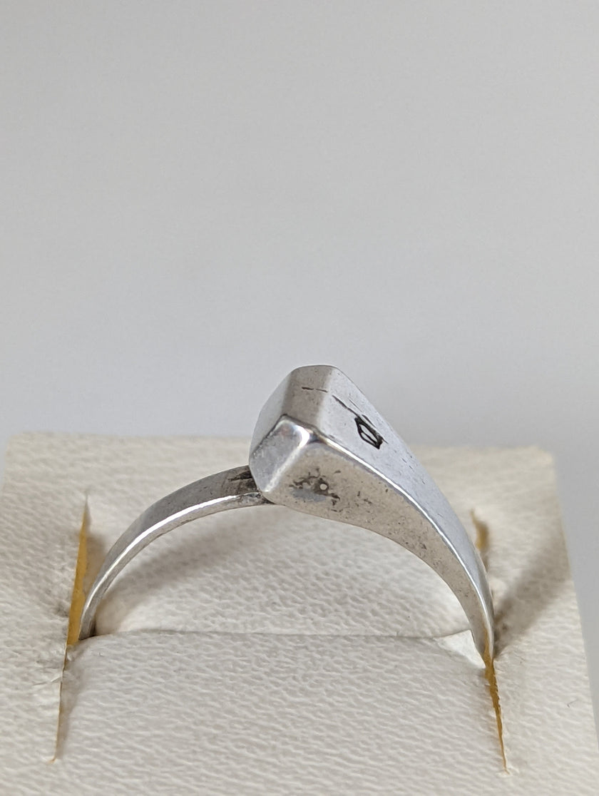 925 Silver Hoof Nail Ring – Handmade Equestrian Gift for Him or Her