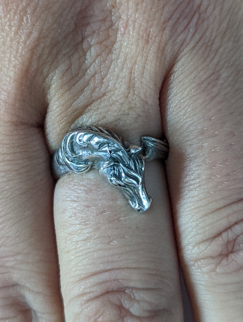 925 Silver Steed Horse Head Ring – Bold Equestrian Statement for Him or Her