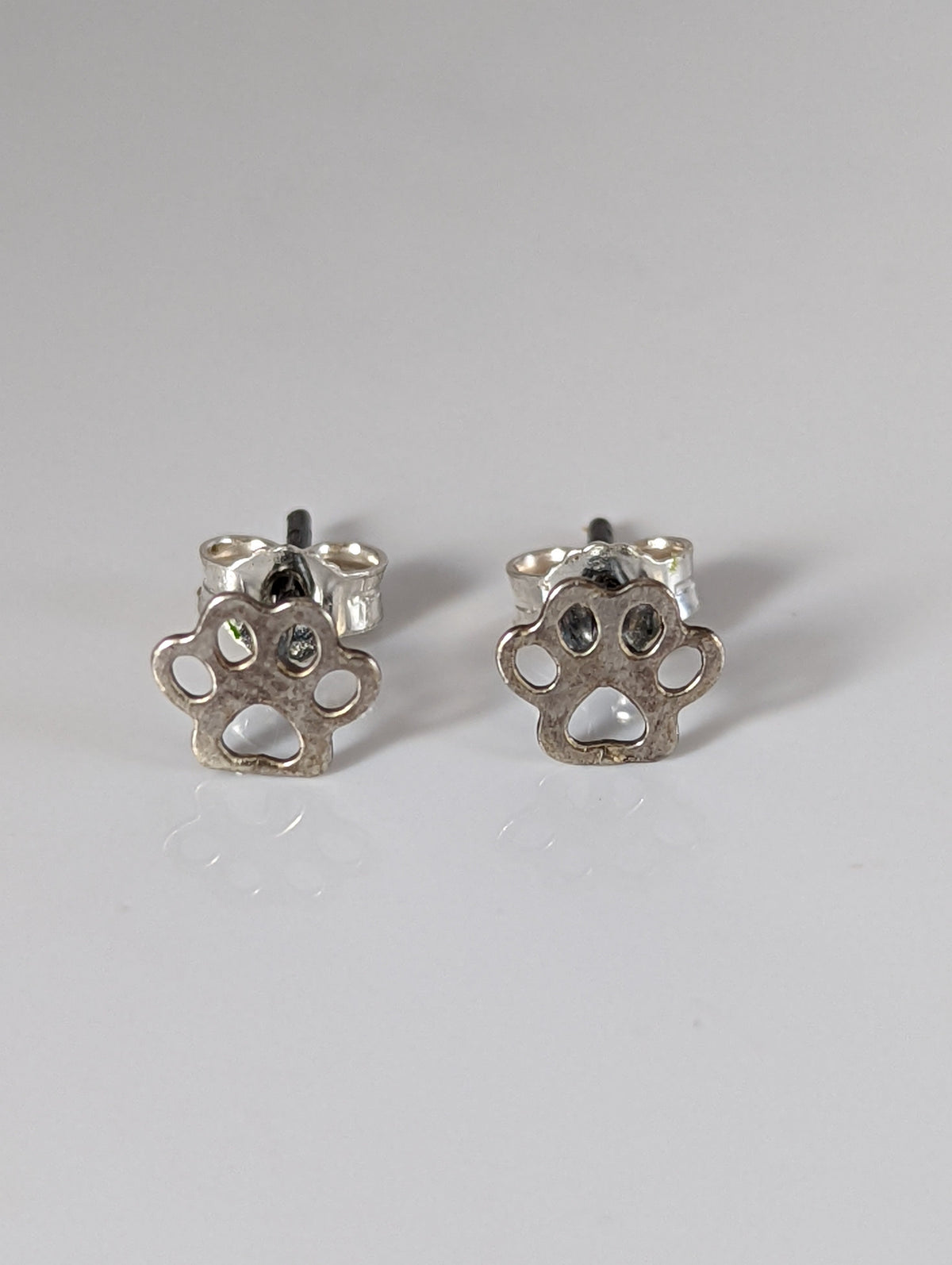 Silver Steed Silver Dog Paws 1 Stud Earrings