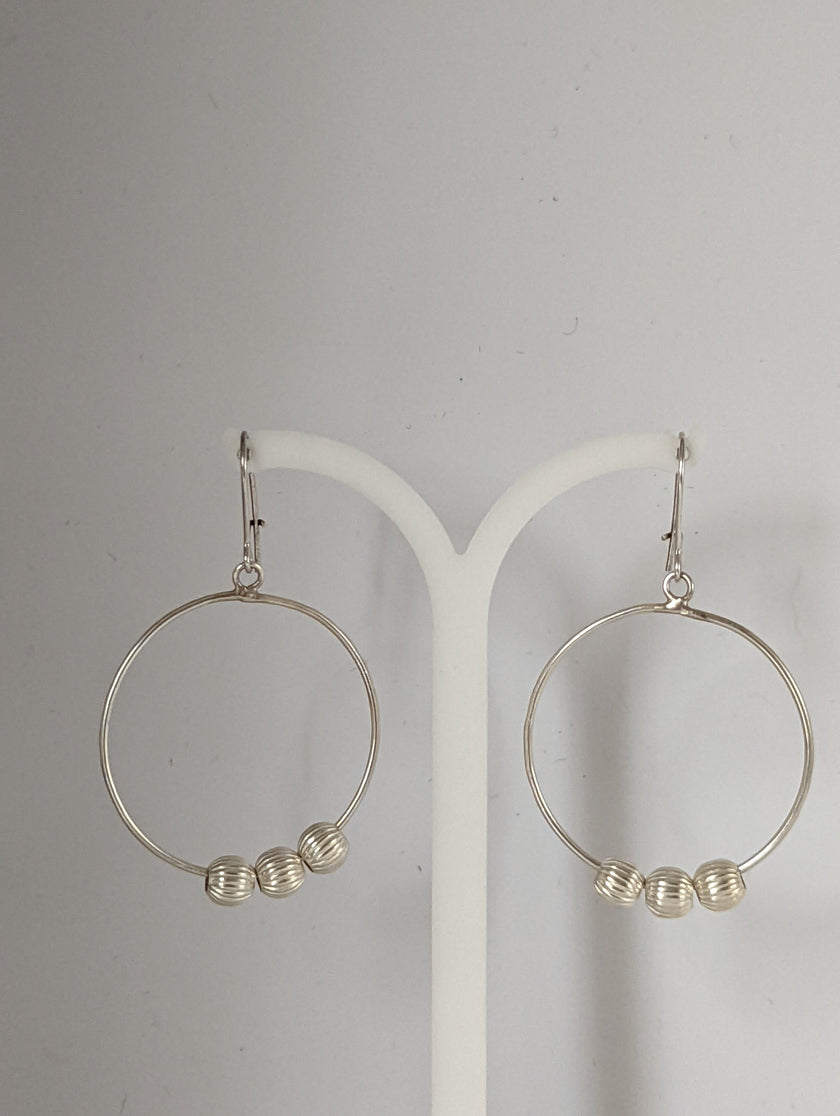 Silver Steed Loop with Buds Dangling Earrings
