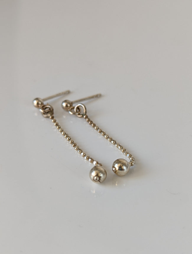 Silver Steed Long Delivate Silver Ball Stud Earrings