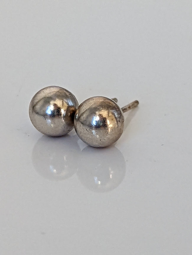 Silver Steed Balls Stud Earrings