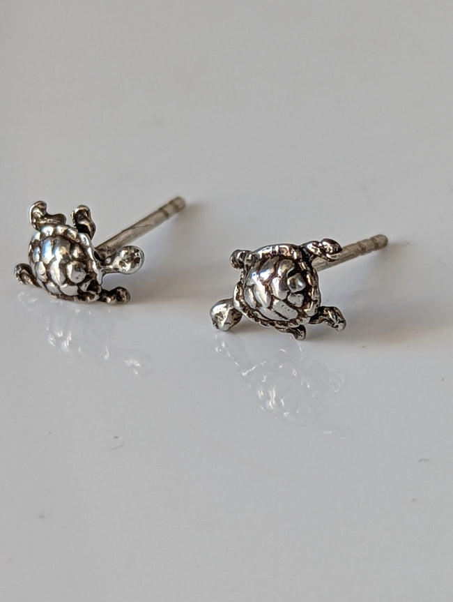 Silver Steed Turtle Stud Earrings