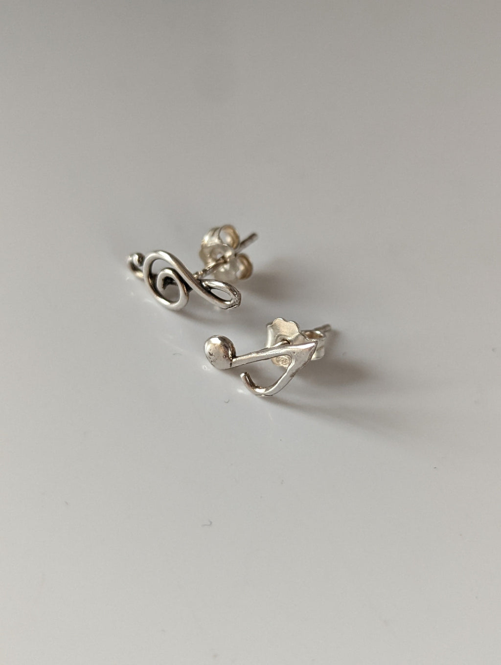 Silver Steed Celf & Note Stud Earrings