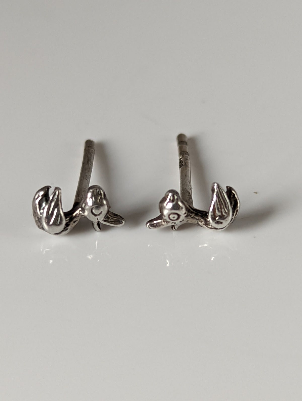 Pendientes con forma de patito de goma Caballo de Plata