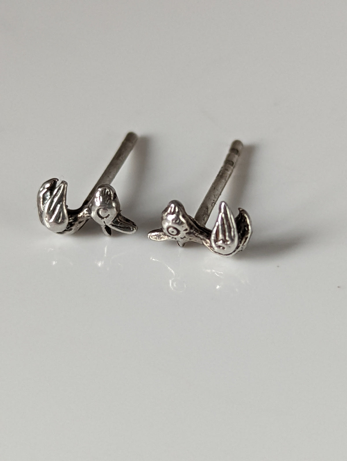 Pendientes con forma de patito de goma Caballo de Plata