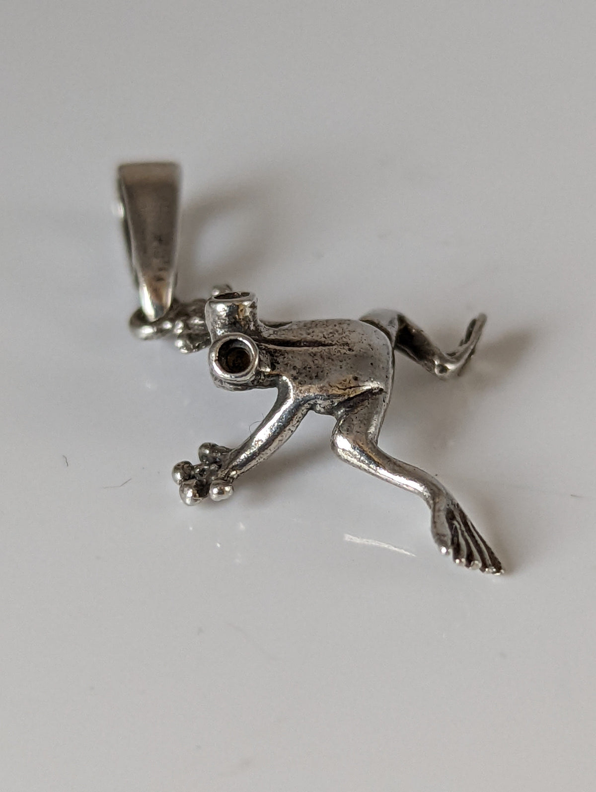 Silver Steed Jumping Frog Silver Pendant