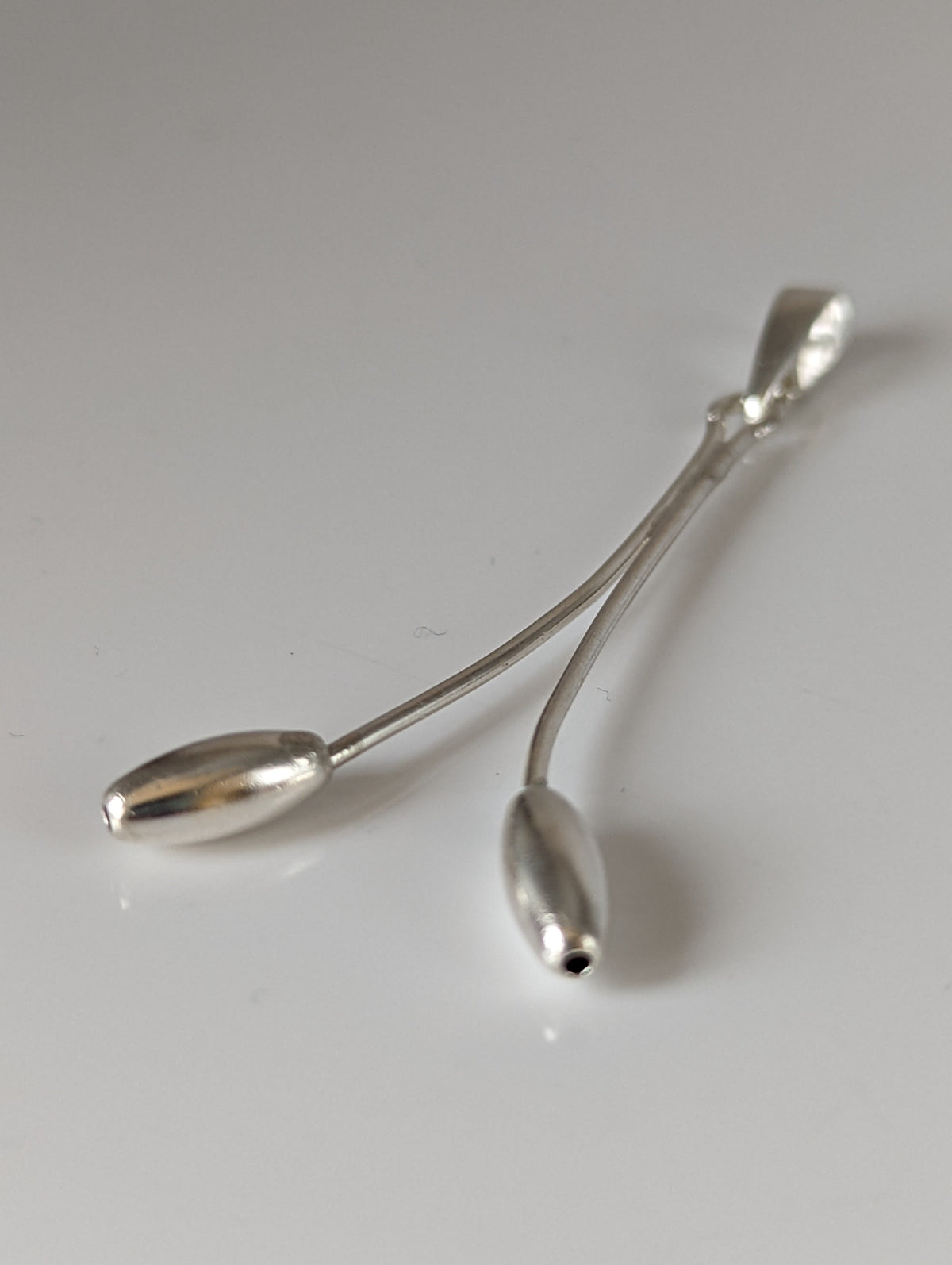 Silver Steed Hanging Stem Silver Pendant