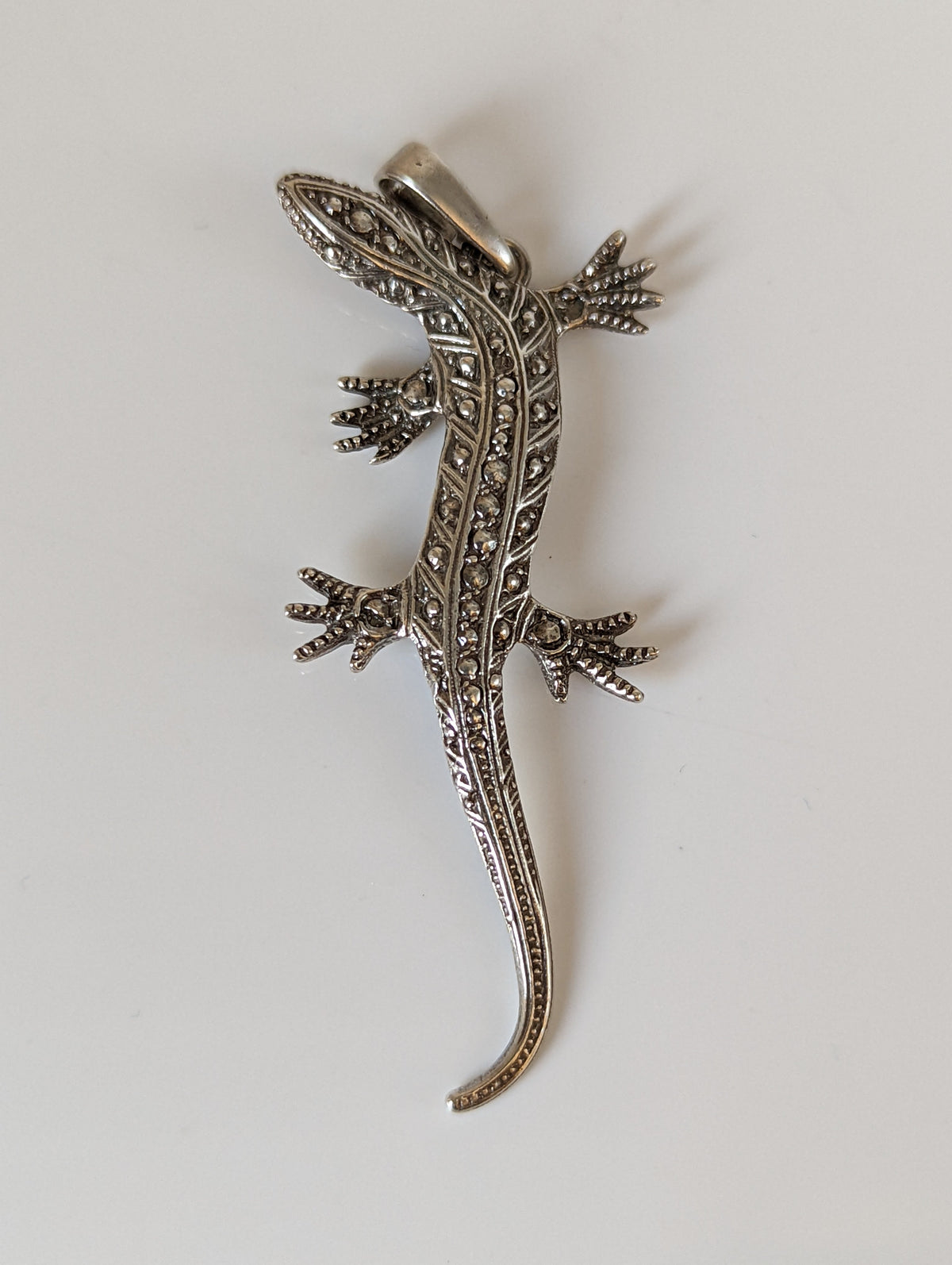 Silver Steed Detailed Lizard Silver Pendant