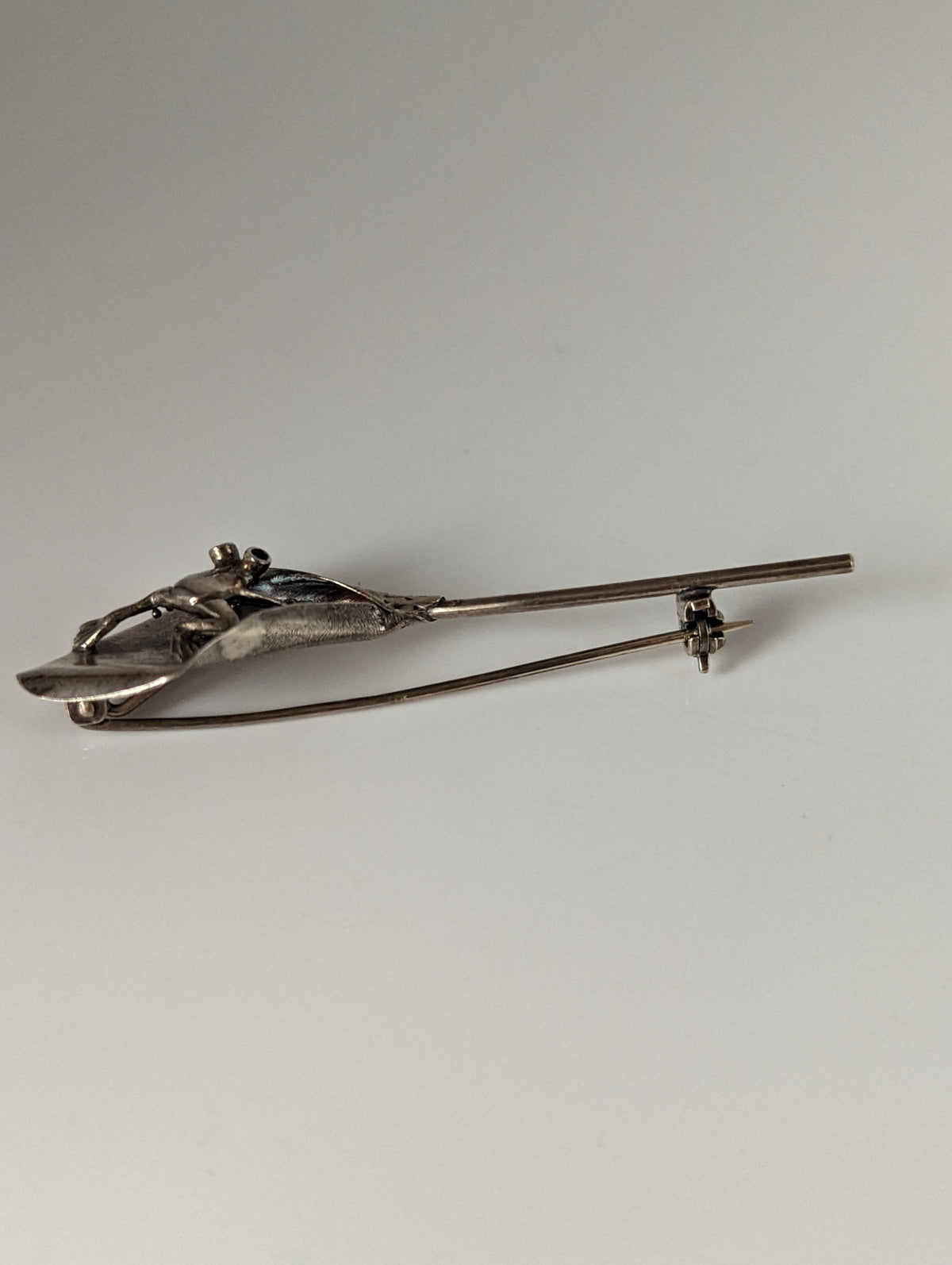 Silver Steed Leaf Frog Silver Brooch