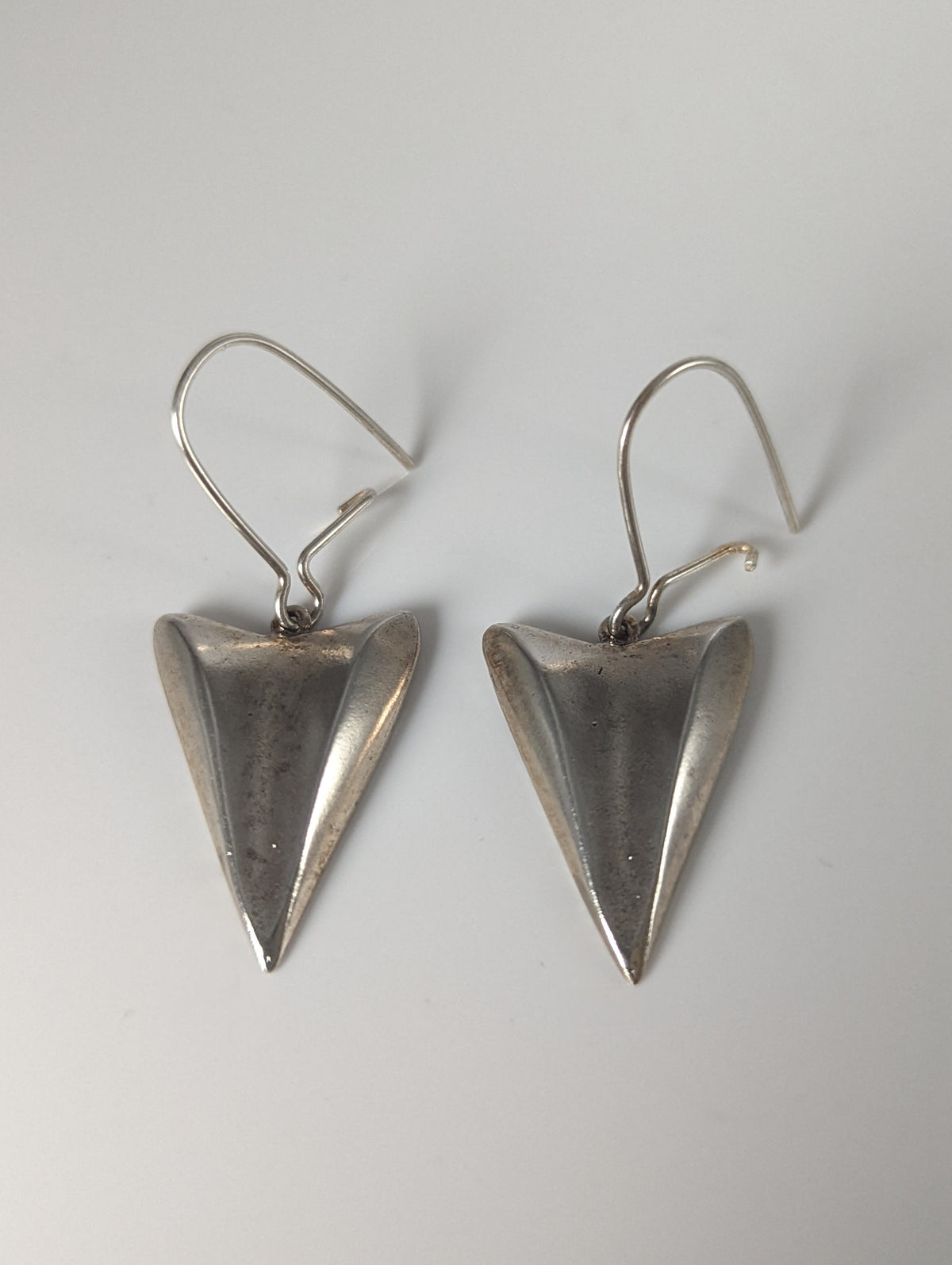 Silver Steed Shamrock Leaf Dropped Earrings