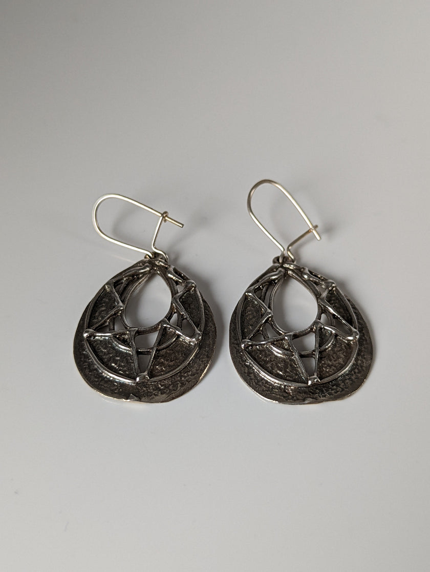 Silver Steed Sunlight Dropped Earrings