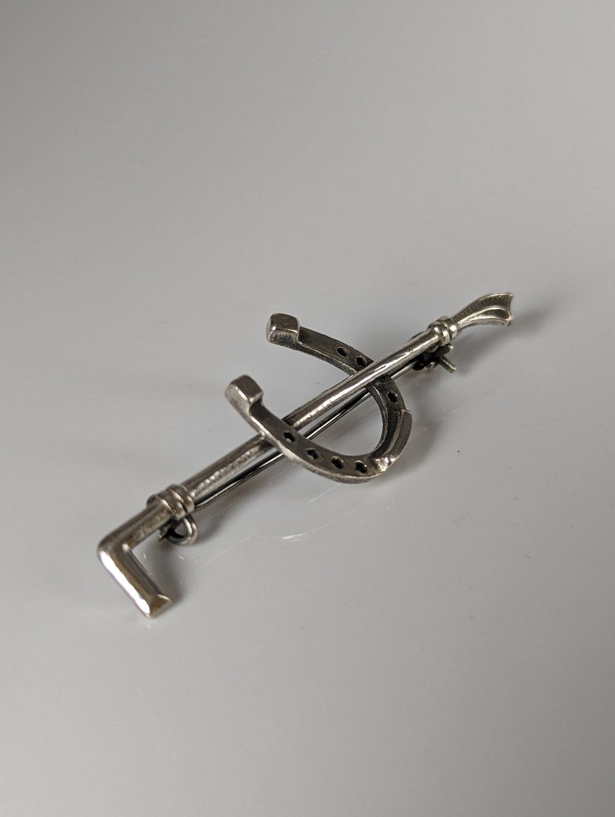 Silver Steed Shoe & Cane Silver Brooch / Stock Tie Pin