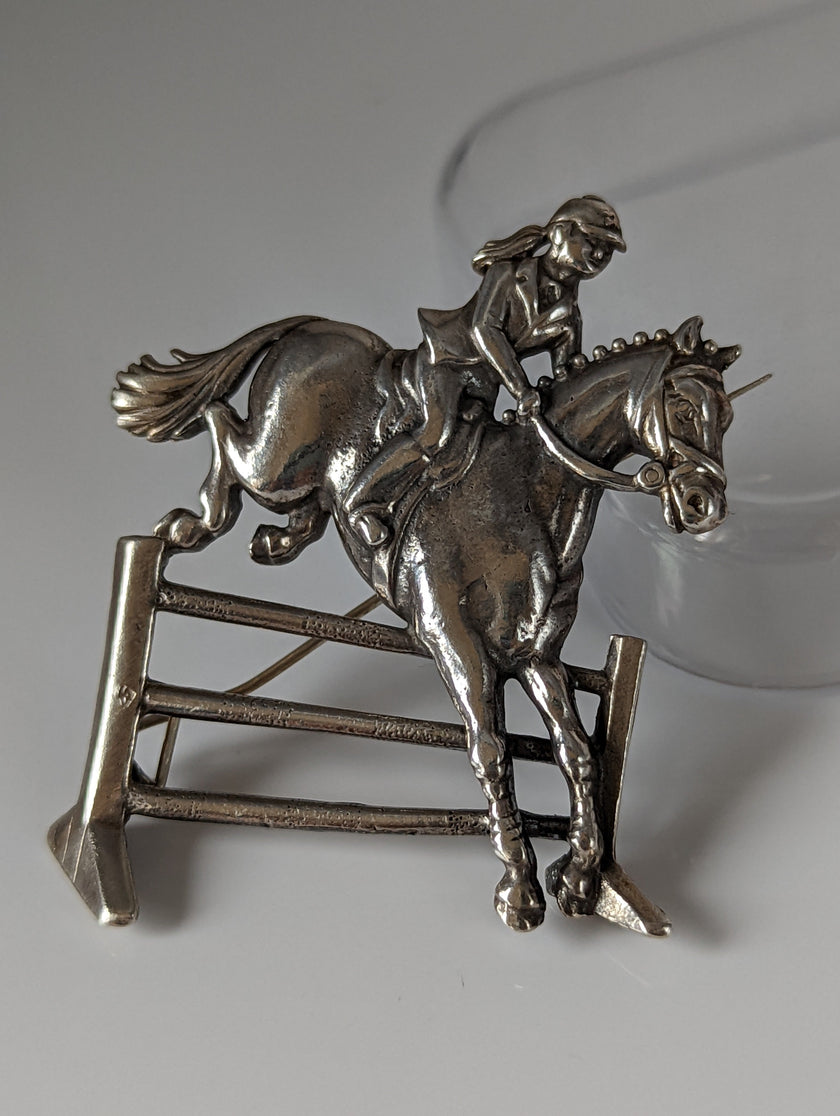 Silver Steed Triple Bar Jump, Show Jumping Brooch / Stock Tie Pin