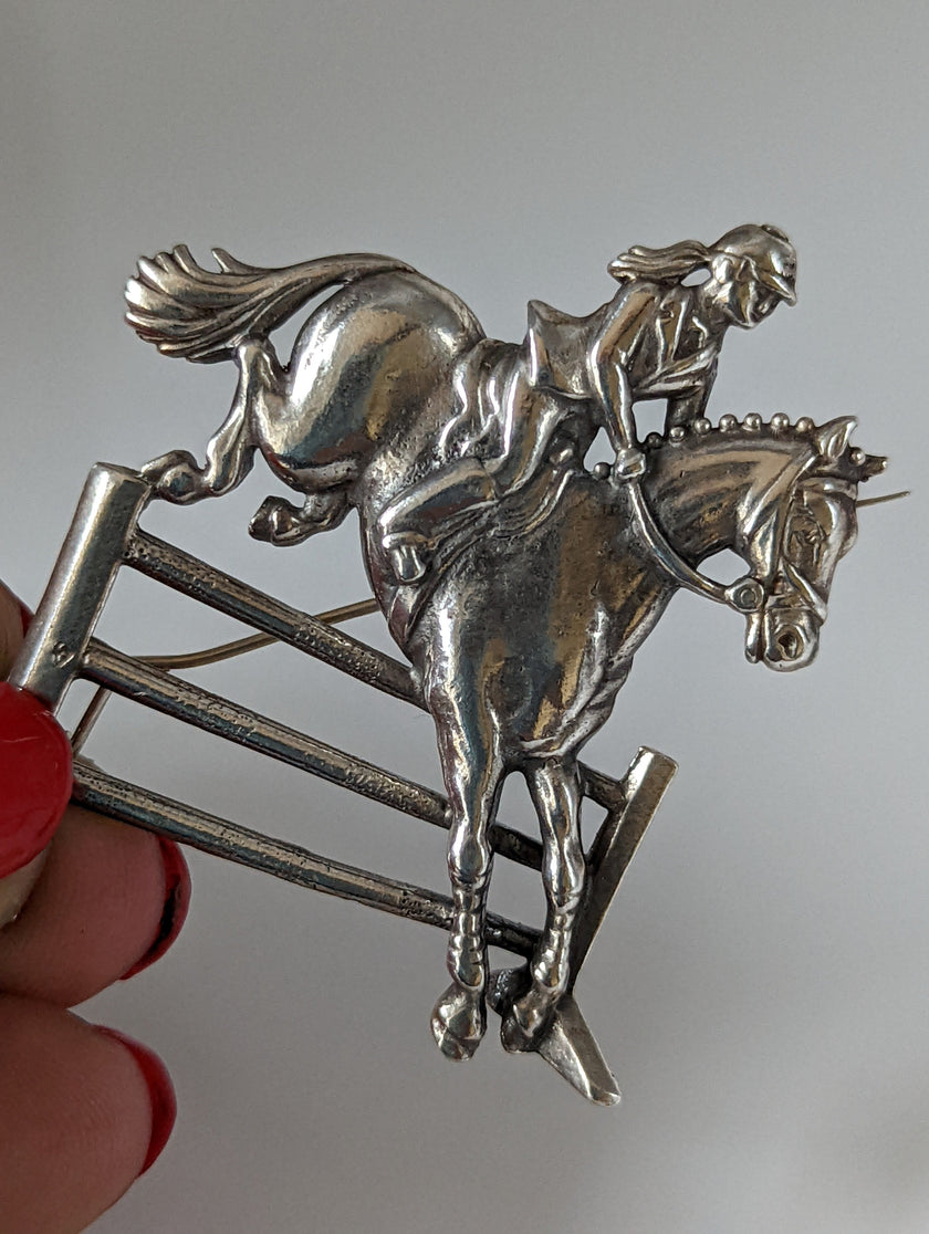 Silver Steed Triple Bar Jump, Show Jumping Brooch / Stock Tie Pin