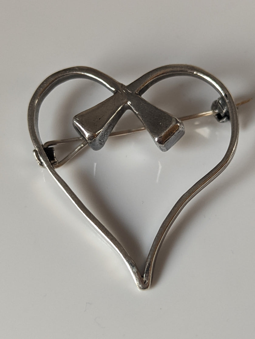 Silver Steed Horse Shoe Nail Heart Brooch / Stock Tie Pin