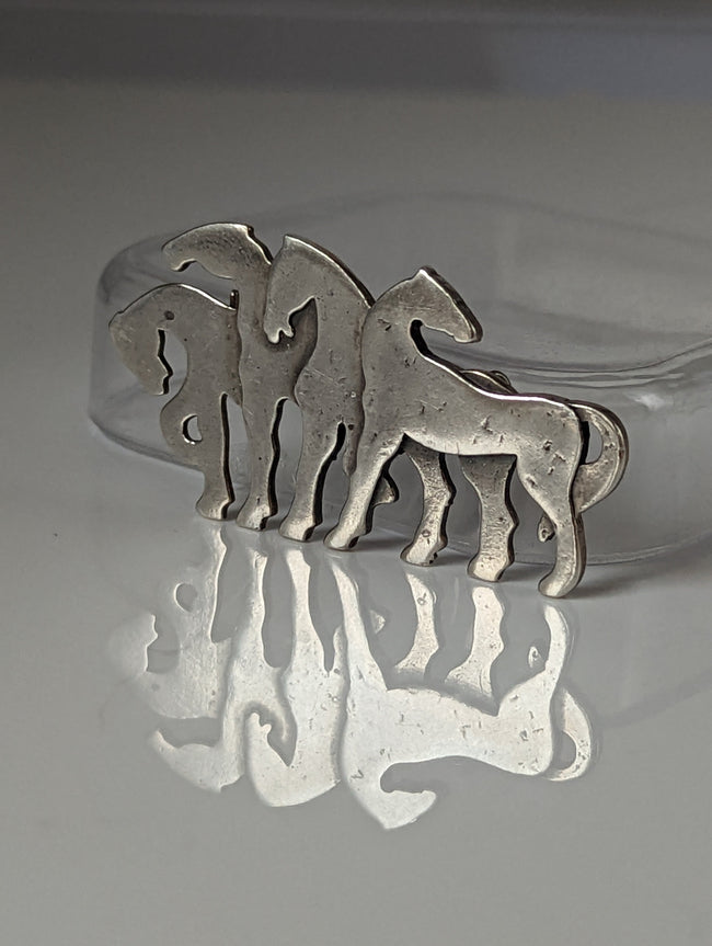 Broche en argent « Silver Steed Signature Silver Herd » / Épingle de cravate de chasse