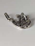 Silver Steed Oak & Horseshoe Silver Pendant